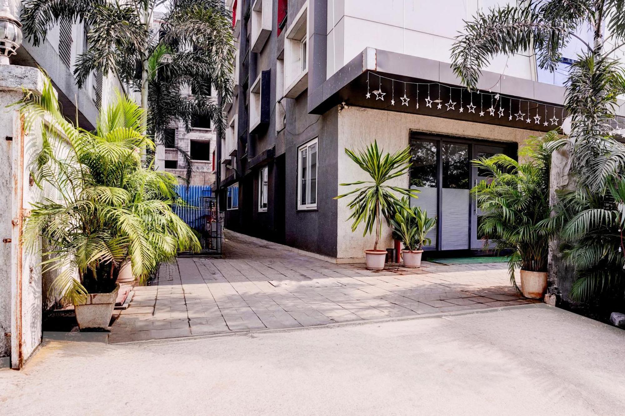 Townhouse Oak Kopar Khairane Navi Mumbai Formerly Ivy Hotel מראה חיצוני תמונה