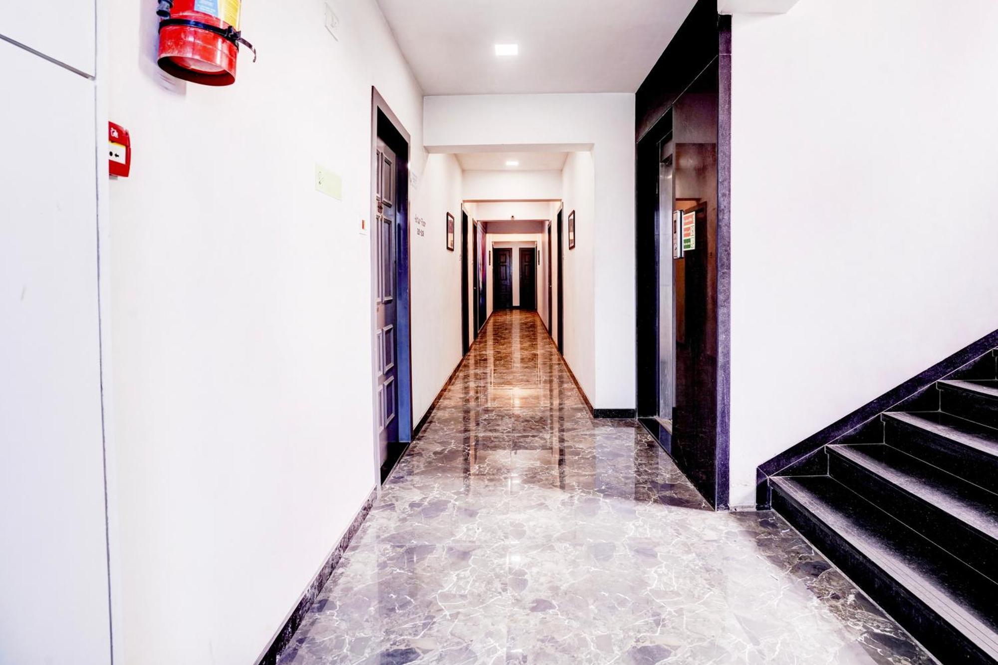 Townhouse Oak Kopar Khairane Navi Mumbai Formerly Ivy Hotel מראה חיצוני תמונה