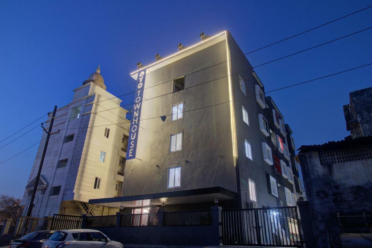 Townhouse Oak Kopar Khairane Navi Mumbai Formerly Ivy Hotel מראה חיצוני תמונה